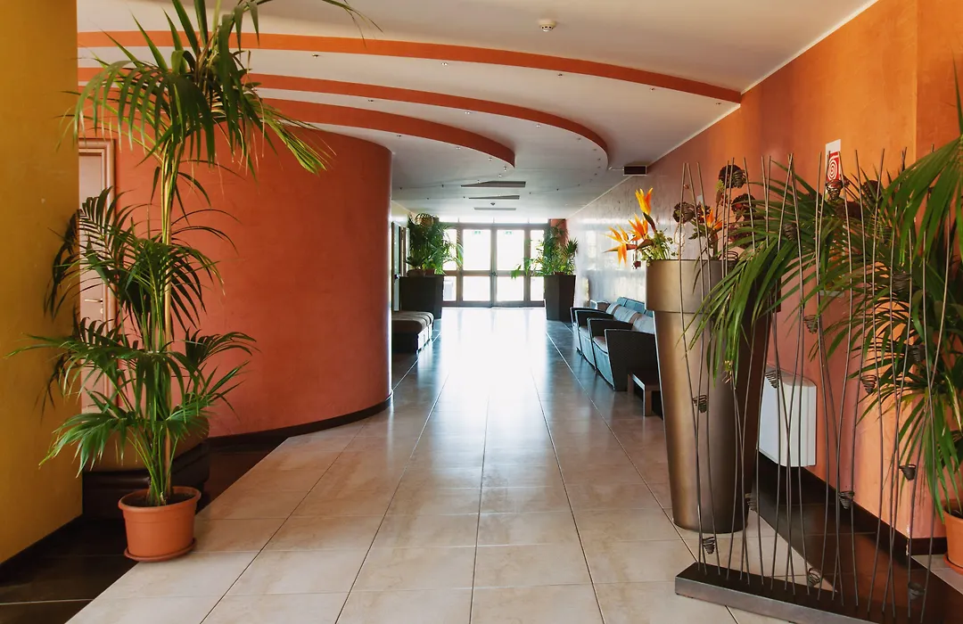 Villa Zina Family Resort-1